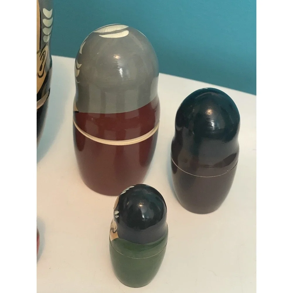 Wooden Nesting‎ Dolls , Vintage 5 Total